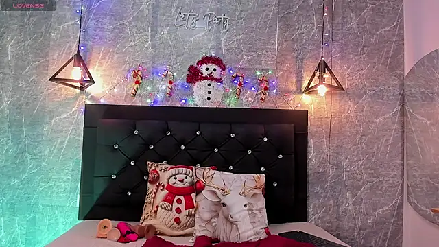 Snapshot of emberhodson chatting on 27, 11, 2025 emberhodson online show from 27, 11, 2025