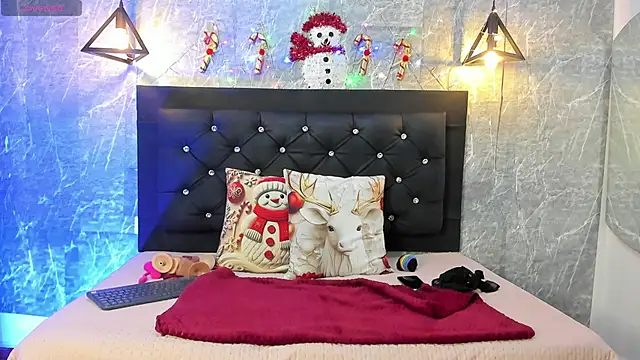 Snapshot of emberhodson chatting on 2, 12, 2025 emberhodson online show from 2, 12, 2025