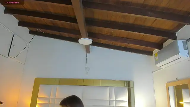 Kamila angel online show from 4, 3, 2025