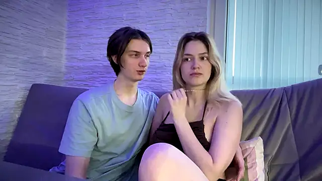 Snapshot of amandatalk chatting on 13, 11, 2025 amandatalk online show from 13, 11, 2025