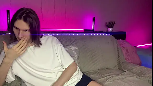 Snapshot of amandatalk chatting on 3, 3, 2025 amandatalk online show from 3, 3, 2025