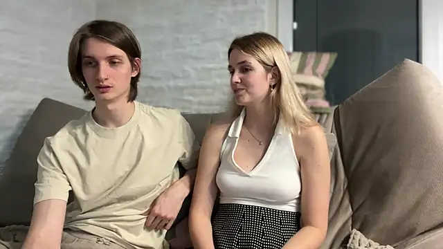 Snapshot of amandatalk chatting on 21, 10, 2025 amandatalk online show from 21, 10, 2025