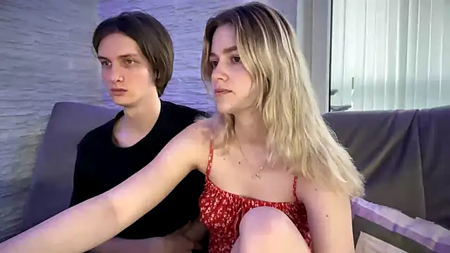 Snapshot of amandatalk chatting on 5, 11, 2025 amandatalk online show from 5, 11, 2025