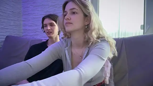 Snapshot of amandatalk chatting on 7, 11, 2025 amandatalk online show from 7, 11, 2025