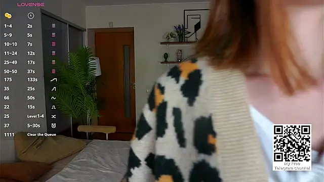 ErlinaBuoy online show from 19, 11, 2025