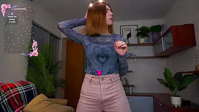 ErlinaBuoy online show from 13, 10, 2025