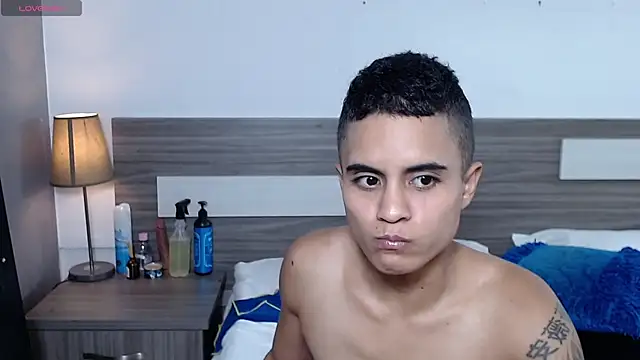 Liiamthompson online show from 3, 12, 2025