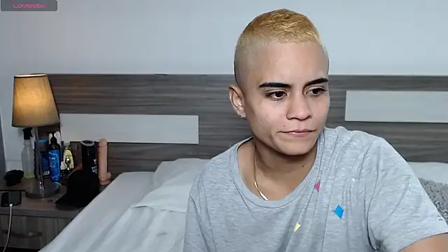 Liiamthompson online show from 10, 1, 2026