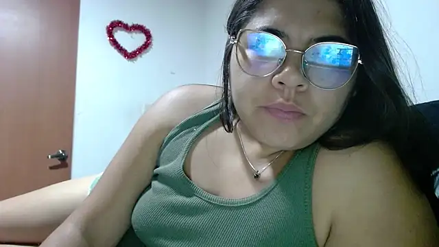 viccky vick online show from 23, 10, 2025