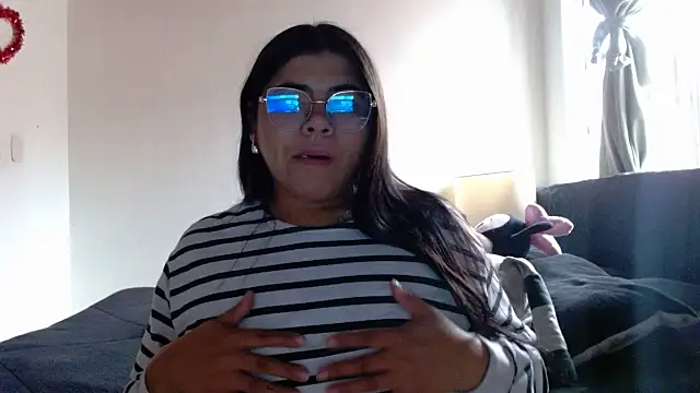 viccky vick online show from 23, 10, 2025