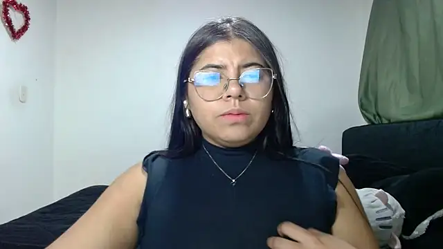 viccky vick online show from 30, 10, 2025