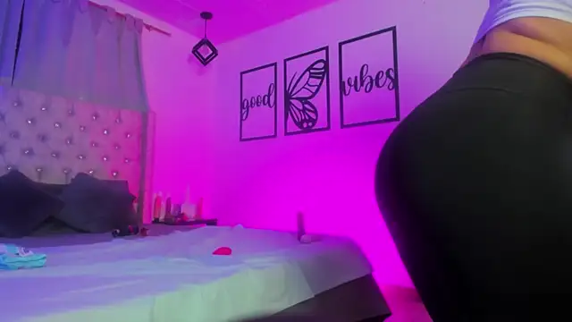 nicolee millerr online show from 17, 1, 2026