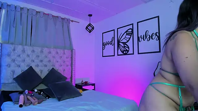 nicolee millerr online show from 26, 3, 2026