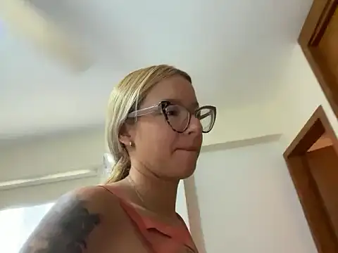 Mermaid-hana online show from 12, 10, 2025