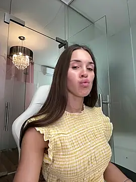 Anya-Ray online show from 13, 7, 2026