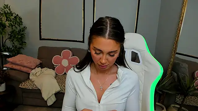 Anya-Ray online show from 28, 3, 2026