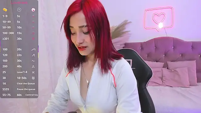 palmerfox tay online show from 17, 9, 2025