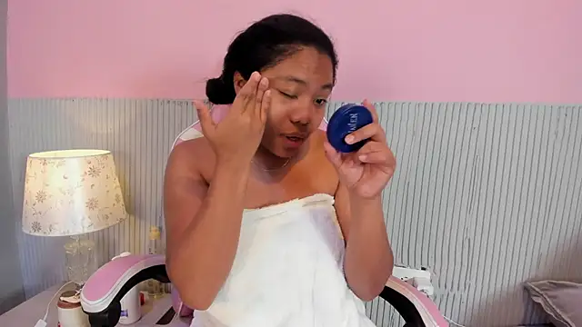 yeikafoxy online show from 20, 11, 2025