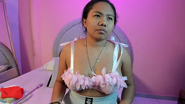 yeikafoxy online show from 11, 6, 2026