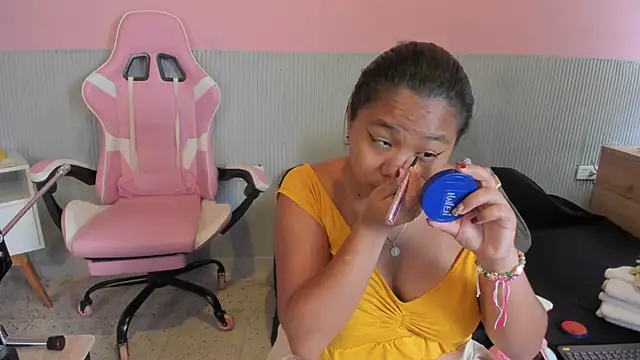 yeikafoxy online show from 10, 2, 2026