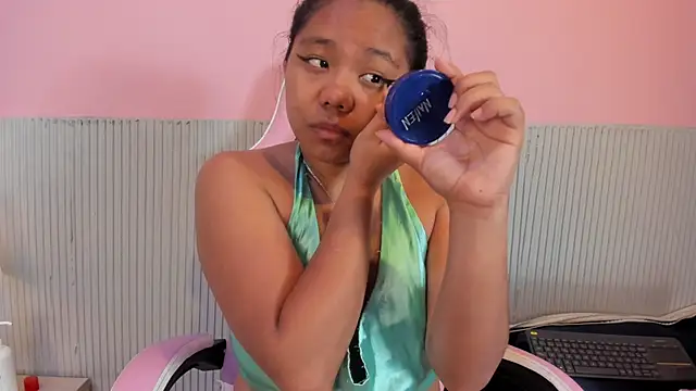 yeikafoxy online show from 21, 11, 2025