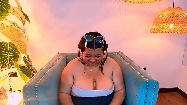 Snapshot of Charlotte_Baker19 chatting on 27, 2, 2025 Charlotte Baker19 online show from 27, 2, 2025