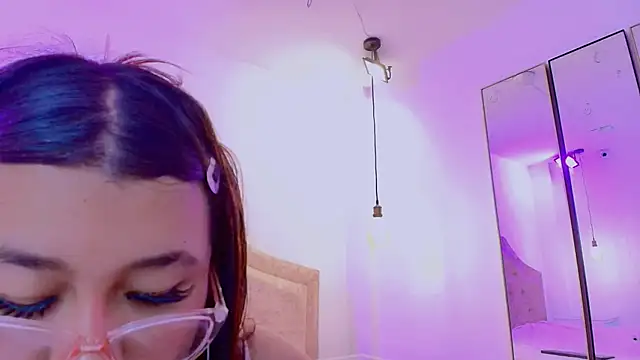 Snapshot of Charlotte_Baker19 chatting on 24, 2, 2025 Charlotte Baker19 online show from 24, 2, 2025