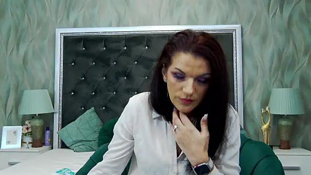 LissaAnn online show from 11, 3, 2025