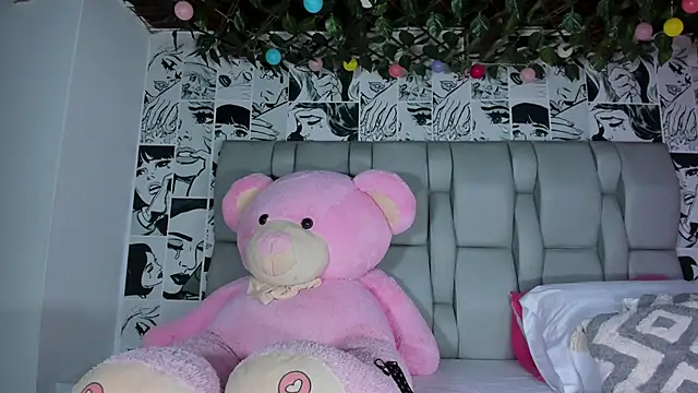 LucyRosse online show from 3, 5, 2026