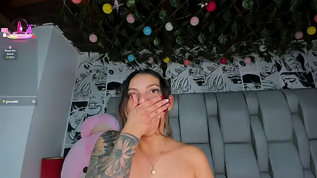 LucyRosse online show from 5, 1, 2026