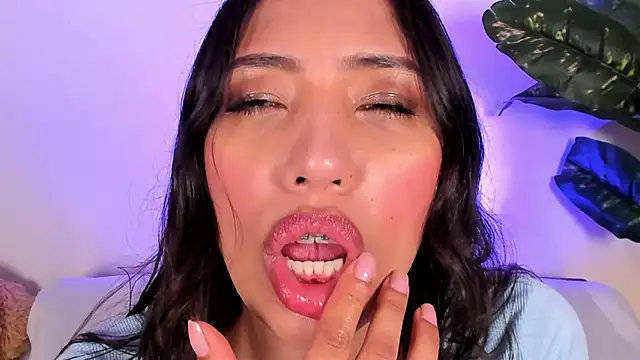 Miss veronicaa2 online show from 7, 5, 2026