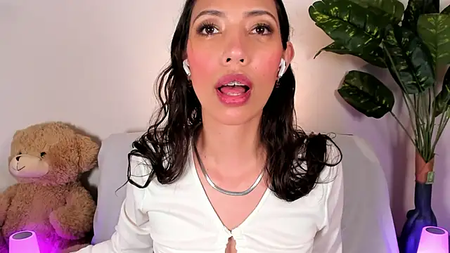 Miss veronicaa2 online show from 11, 5, 2026