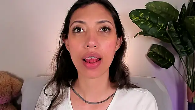 Miss veronicaa2 online show from 11, 5, 2026