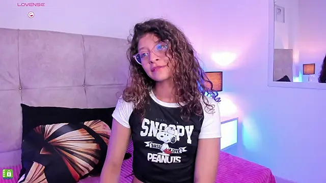 Snapshot of mac-sara chatting on 23, 3, 2025 mac-sara online show from 23, 3, 2025