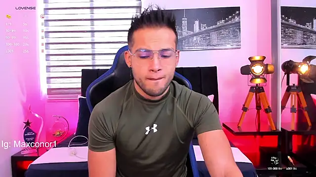 Max Conor1 online show from 19, 3, 2025