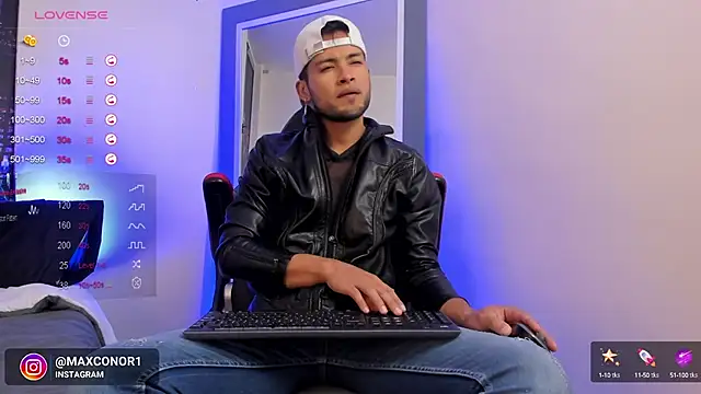 Max Conor1 online show from 17, 2, 2025