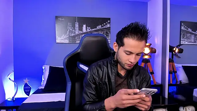 Max Conor1 online show from 18, 9, 2025