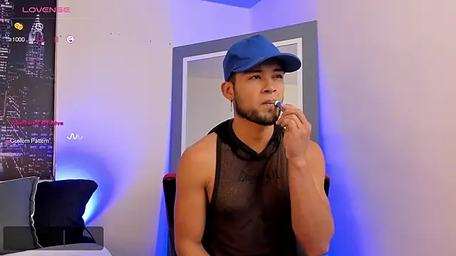 Max Conor1 online show from 13, 2, 2025