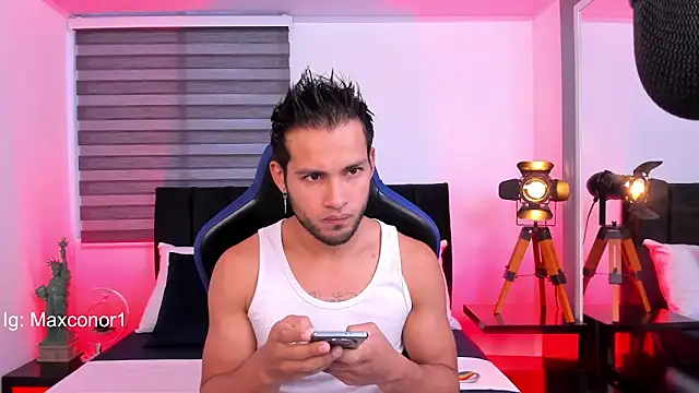 Max Conor1 online show from 7, 3, 2025