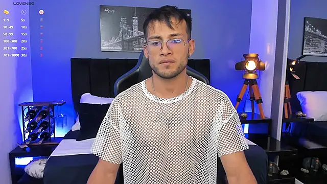 Max Conor1 online show from 22, 12, 2025