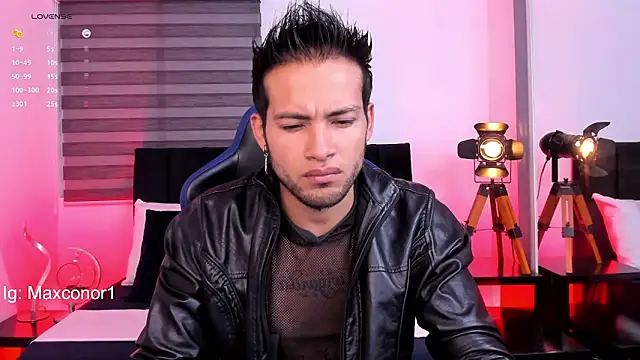 Max Conor1 online show from 10, 3, 2025