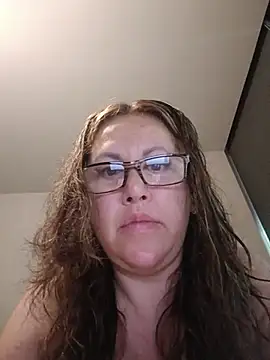 Snapshot of MirandaLatinaLovely chatting on 19, 6, 2026 MirandaLatinaLovely online show from 19, 6, 2026