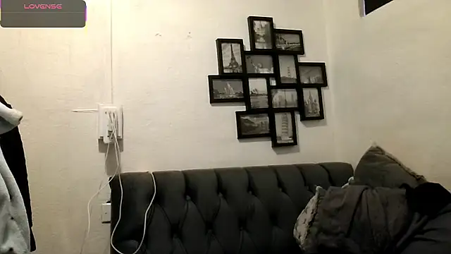 MirandaLatinaLovely online show from 10, 1, 2026