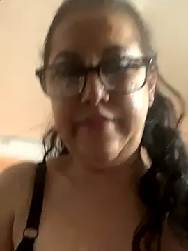 MirandaLatinaLovely online show from 8, 10, 2025