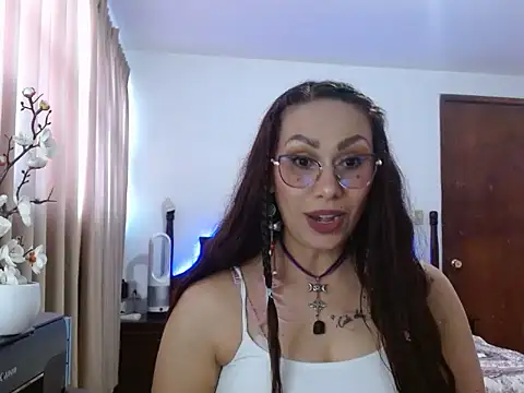 Snapshot of AloLovely_ chatting on 1, 4, 2026 AloLovely online show from 1, 4, 2026