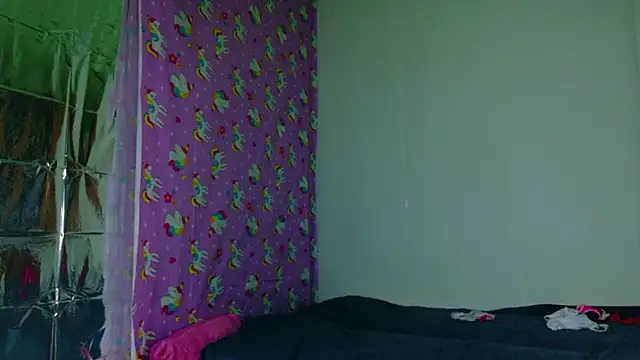 TwerkingCheerleader online show from 2, 11, 2025