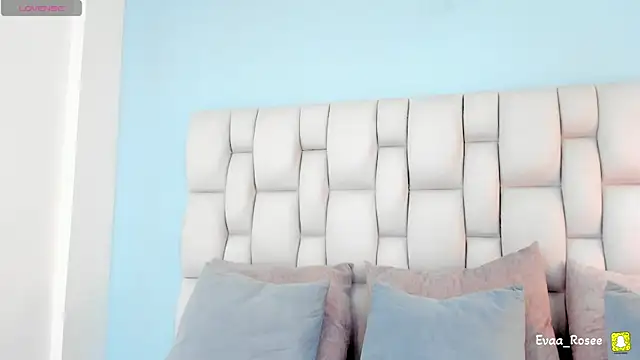 eva roseee online show from 14, 12, 2025