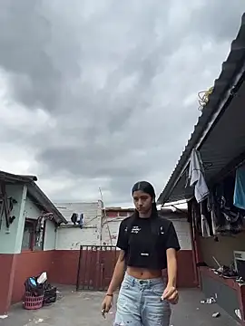 eva roseee online show from 5, 4, 2026