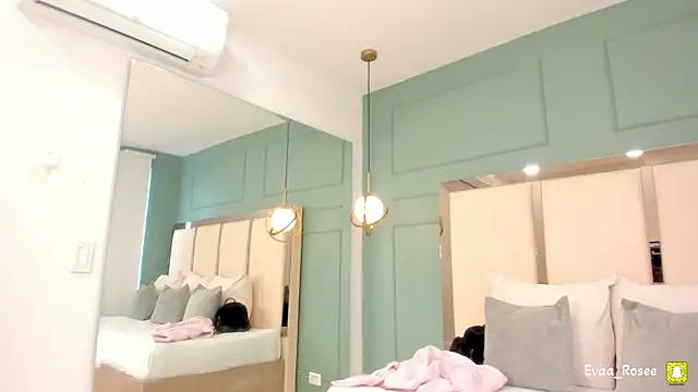 eva roseee online show from 16, 10, 2025