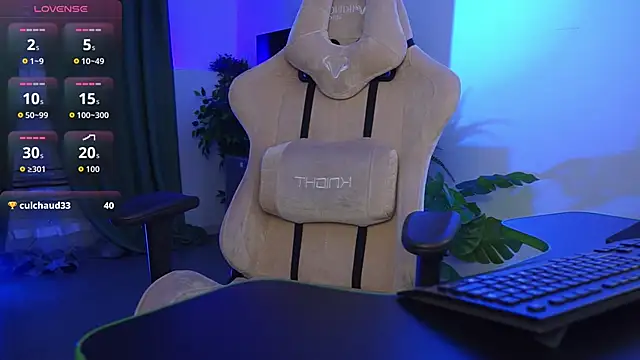 MilaStoyne online show from 10, 9, 2025